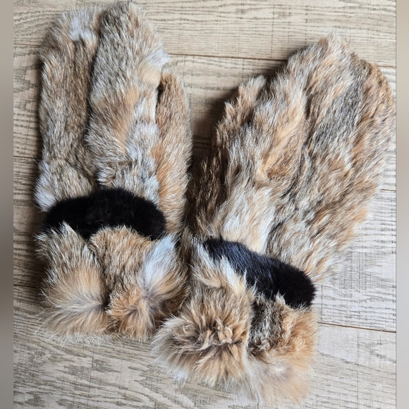 Source Unknown Accessories - Real Fur & Leather Mittens with Brown Accent, Very Big